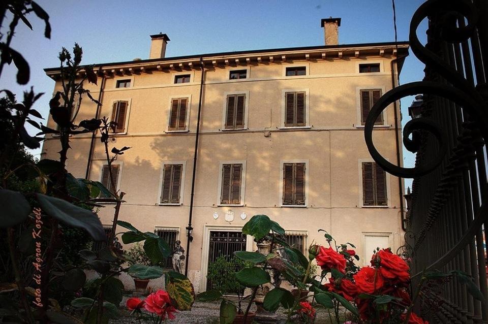 Bed and Breakfast Antica Dimora Conti Custoza Roverbella Esterno foto